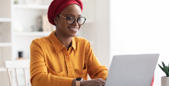 Young Nigerian freelancer working remotely, learning how to start freelancing in Nigeria in 2026”