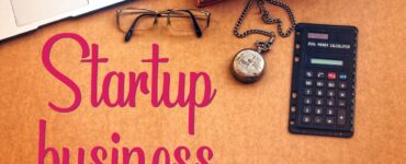 Nigerian startup tips 2025 – young entrepreneurs in Nigeria discussing business ideas